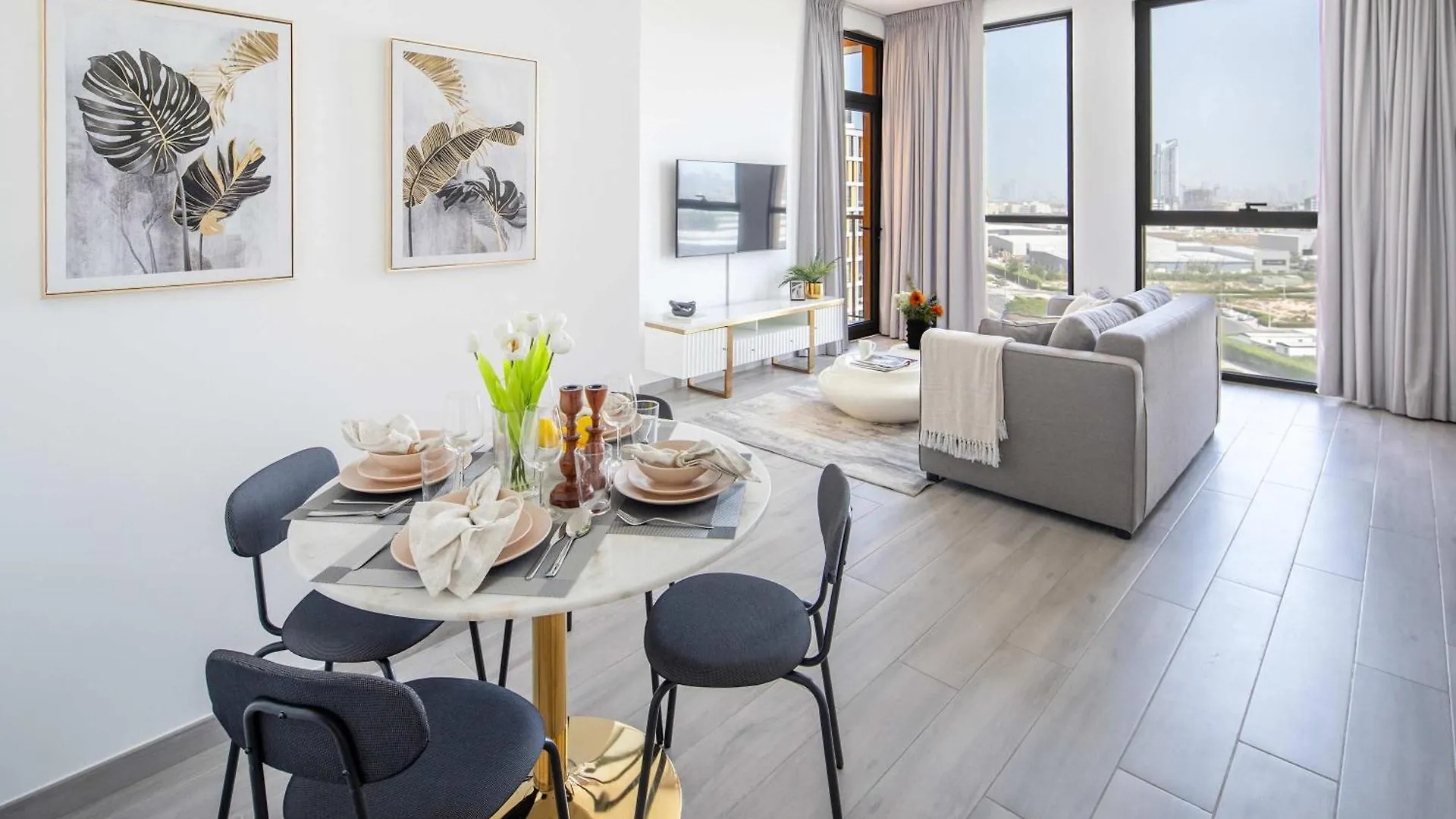 Frank Porter - Noor 3 Midtown Dubaj 0*,
