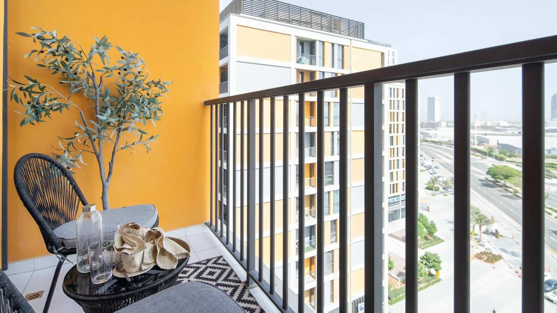 Frank Porter - Noor 3 Midtown Dubaj Apartament